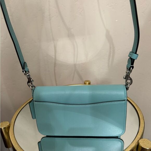 Coach Crossbody Bag Clutch Light Blue Leather - Picture 4 of 10
